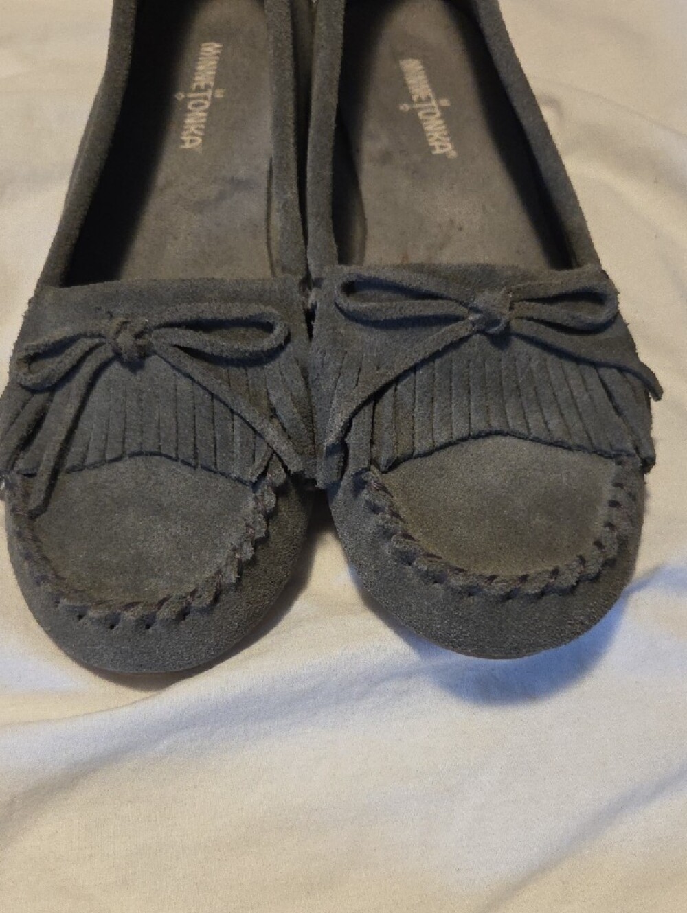 Minnetonka Women’s Gray Suede Kiltie Moccasins - Picture 7 of 9